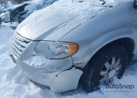 2006 Chrysler Town & Country Touring из США, поврежденный, VIN 2A4GP54L36R784694